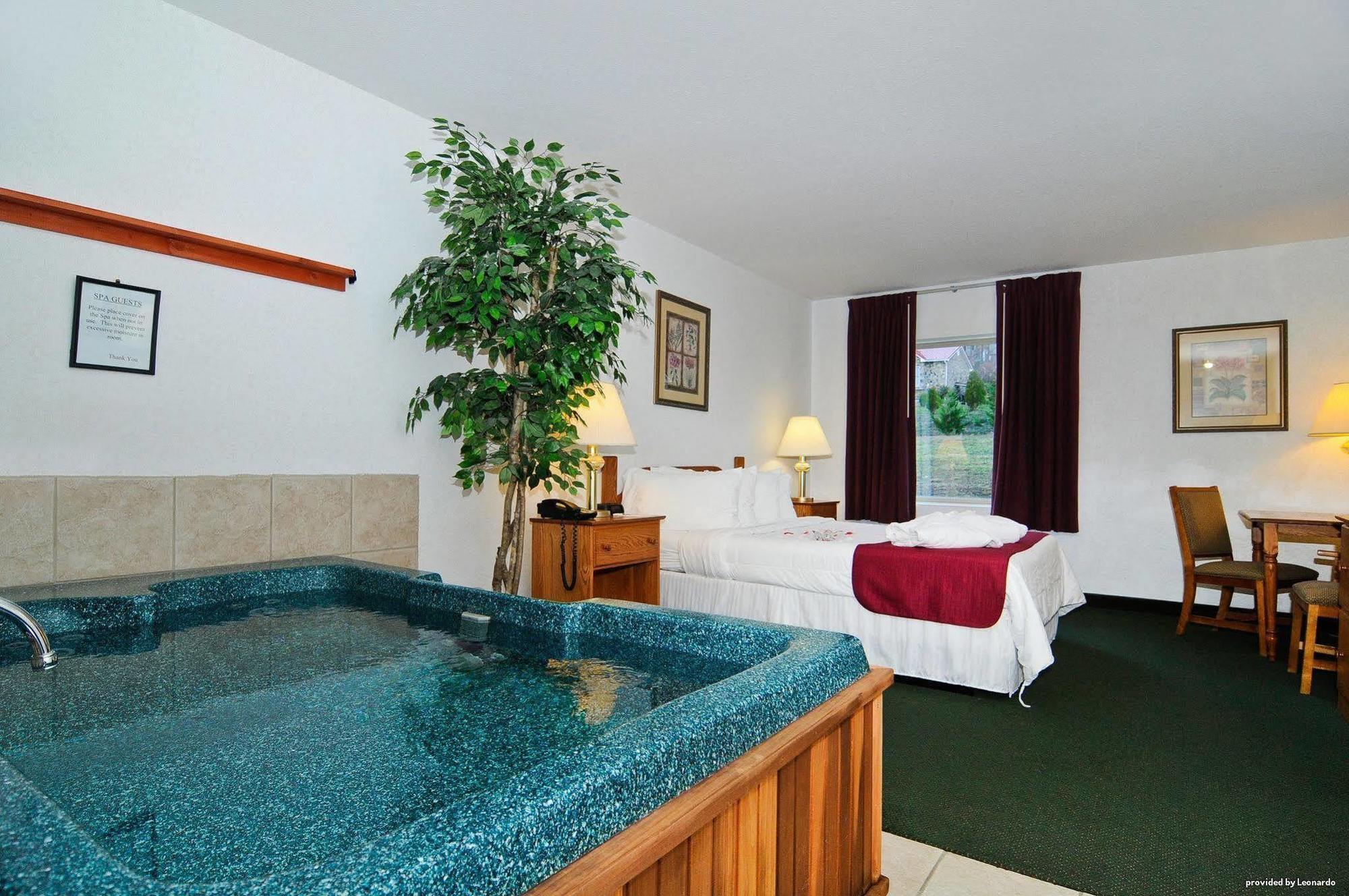 Surestay Plus Hotel By Best Western Berkeley Springs Quarto foto